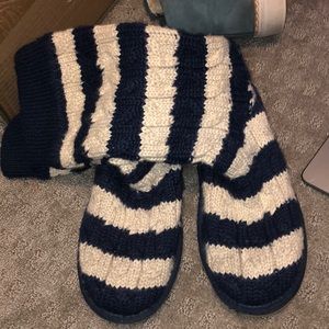 Knitted Ugg boot slippers
